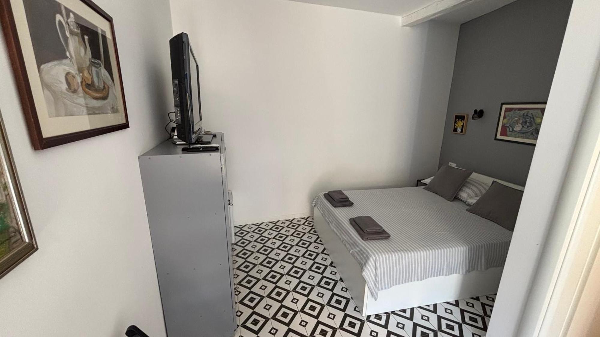 Apartment Ana Віс Екстер'єр фото